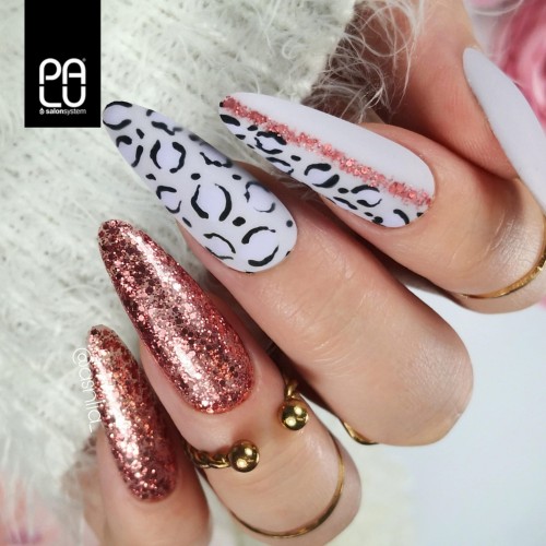 M1 z RI7 brokatowy lakier hybrydowy