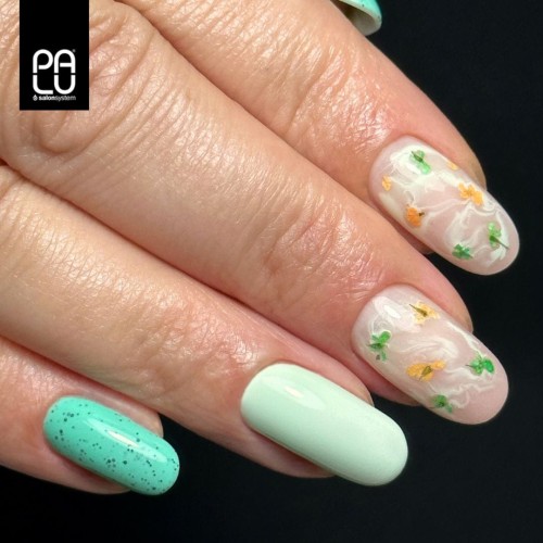 lakier-hybrydowy-z-drobinkami