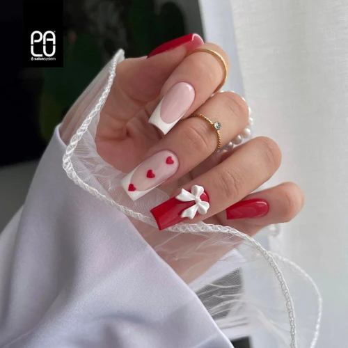 stylizacja z czerownym lakierem hybrydowym.webp